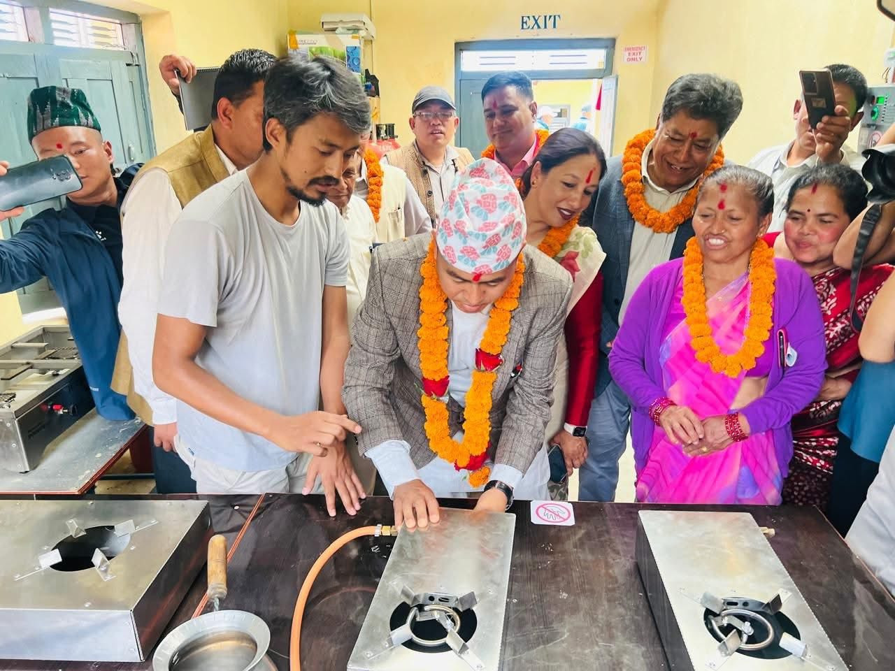 बागलुङमा खाना पकाउने प्रयोजनका लागि हरित हाइड्रोजन उत्पादन